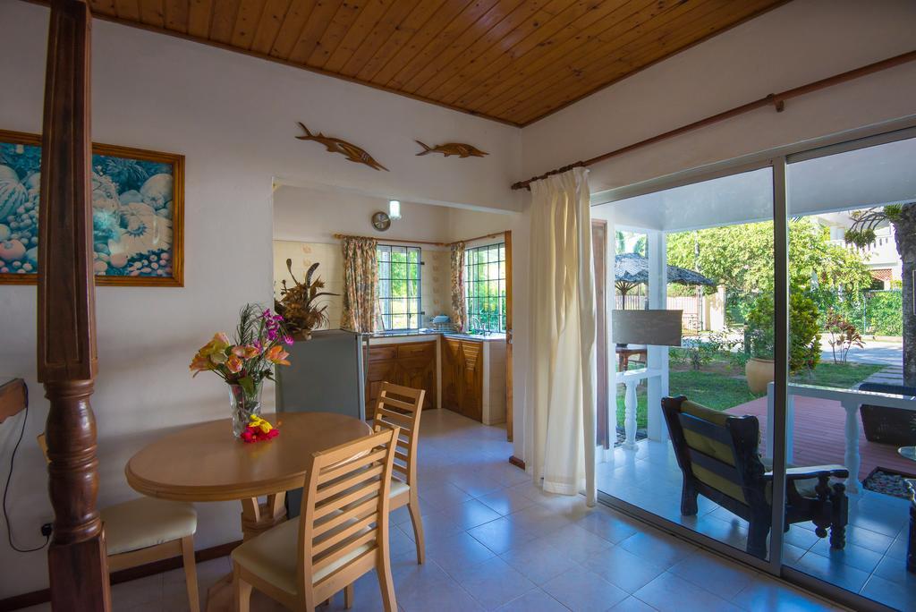 Le Tropique Villa Grand Anse  Room photo